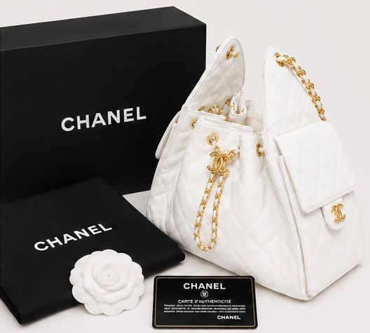 Ivory Quilted Chain Tote – Pearl White