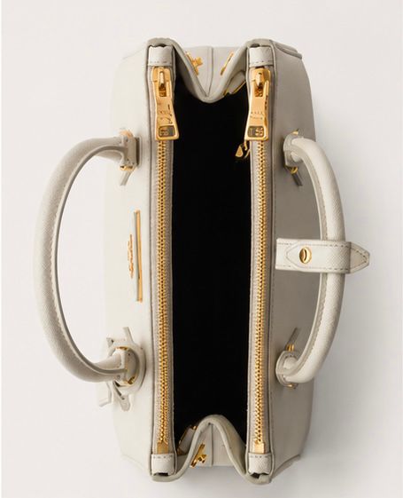 Elegant Structured Top Handle Bag – Ivory