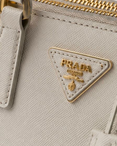 Elegant Structured Top Handle Bag – Ivory
